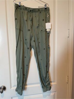 C&C California Sage Green Elastic Waist Pull-On Pants